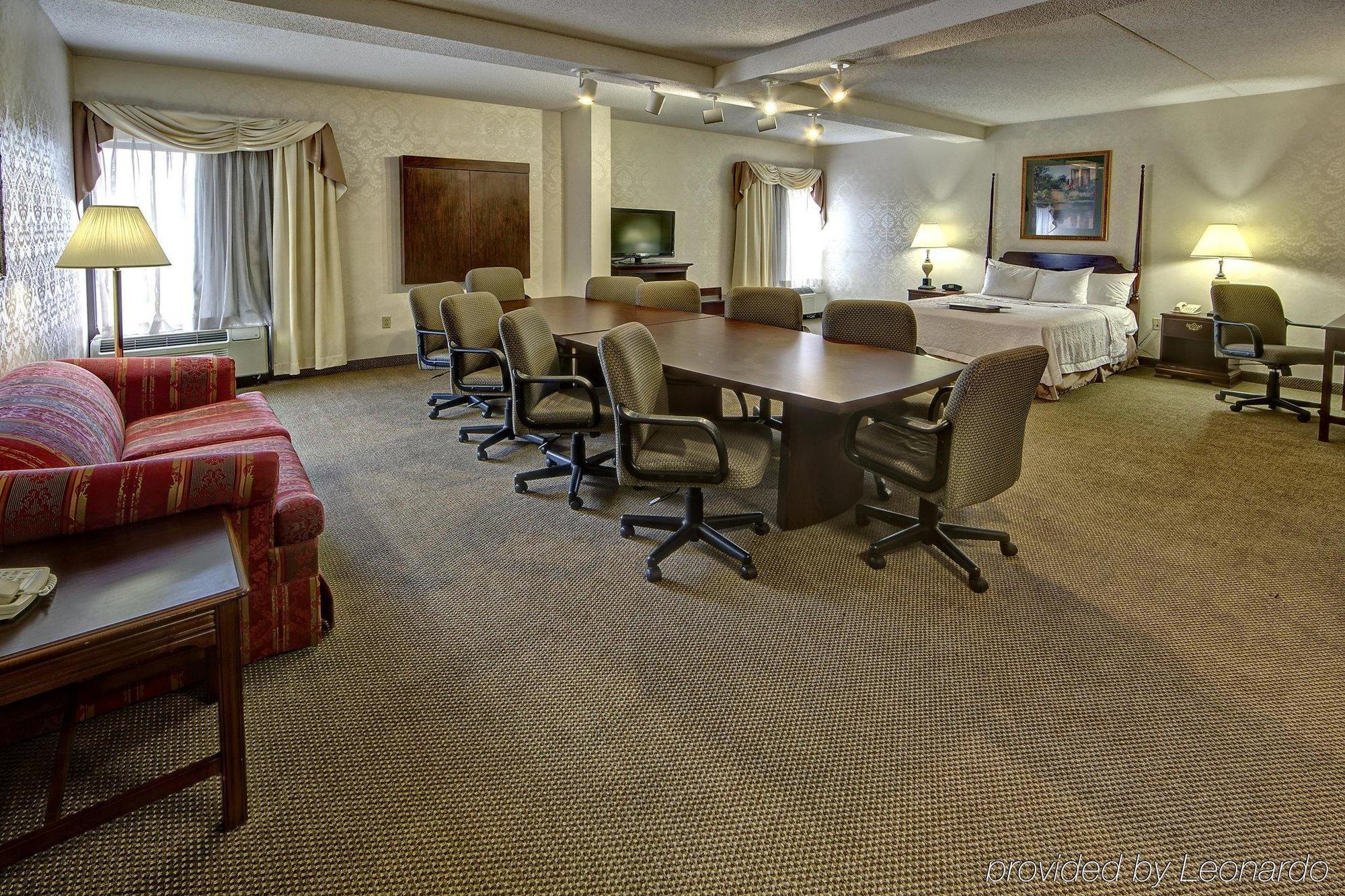 Hotel Hampton