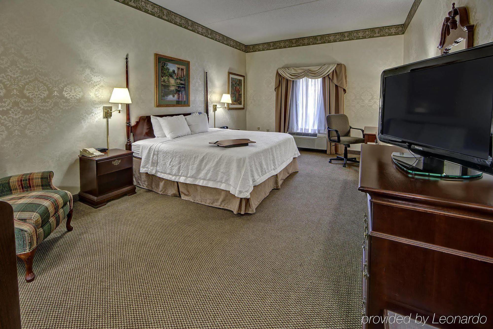 Hampton Hotel 3*
