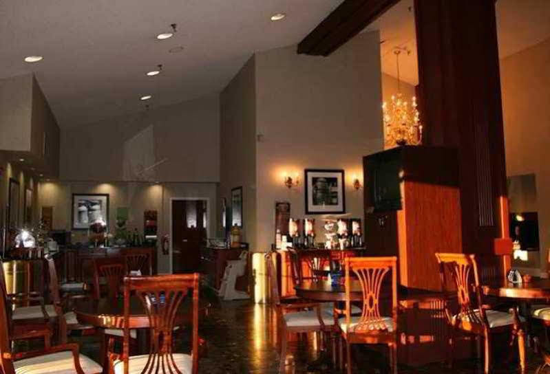 Hotel Hampton 3*
